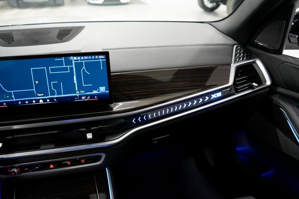 Used 2024 BMW X5 xDrive40i w/ M Sport Package image 14