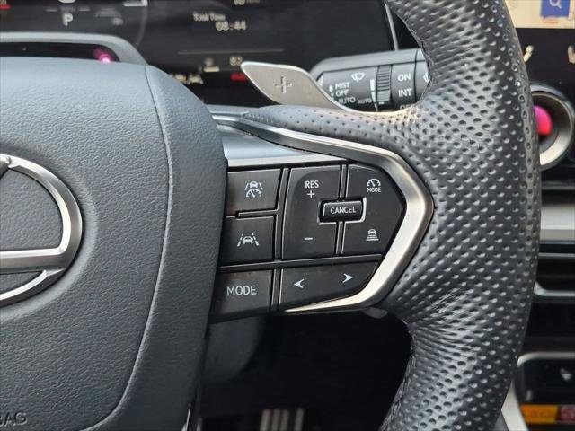 Used 2025 Lexus TX 500h AWD w/ Technology Package image 15