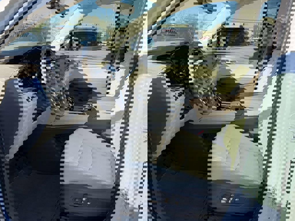 New 2026 Cadillac XT5 Premium Luxury w/ Driver Assist Package image 16