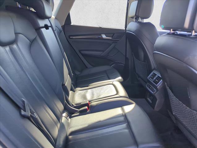 Used 2018 Audi Q5 2.0T Premium Plus w/ Premium Plus Package AWD/4WD image 19