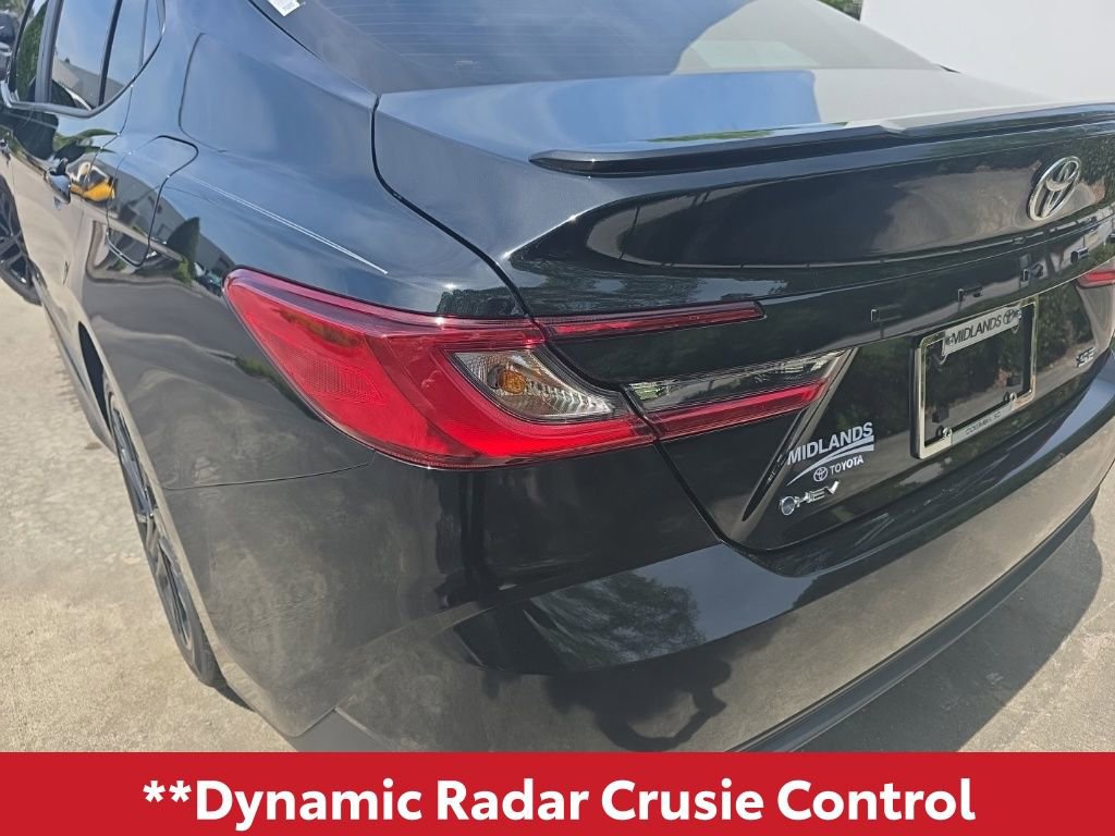 Used 2026 Toyota Camry SE image 9