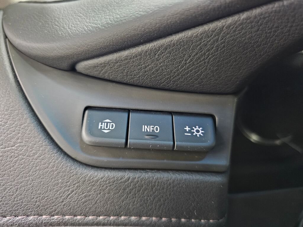 Used 2019 Cadillac Escalade Luxury AWD/4WD image 34