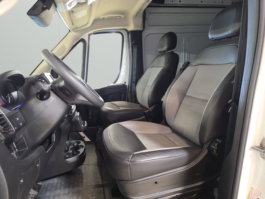 Used 2025 RAM ProMaster 2500 w/ Convenience Group FWD image 12
