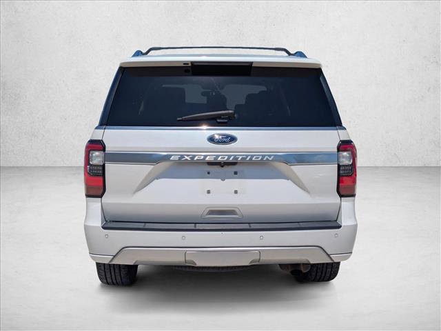 Used 2018 Ford Expedition Platinum AWD/4WD image 4