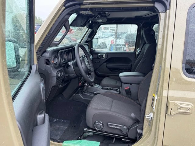 New 2026 Jeep Gladiator Mojave w/ Safety Group AWD/4WD image 15