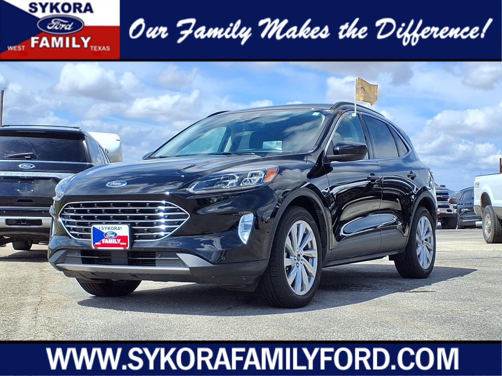 Certified 2022 Ford Escape Titanium w/ Titanium Elite Package