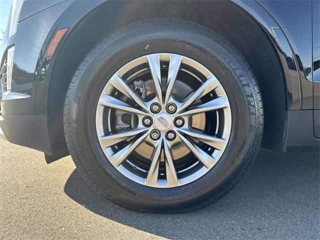 Certified 2022 Cadillac XT5 Premium Luxury w/ LPO, Floor Liner Package image 39