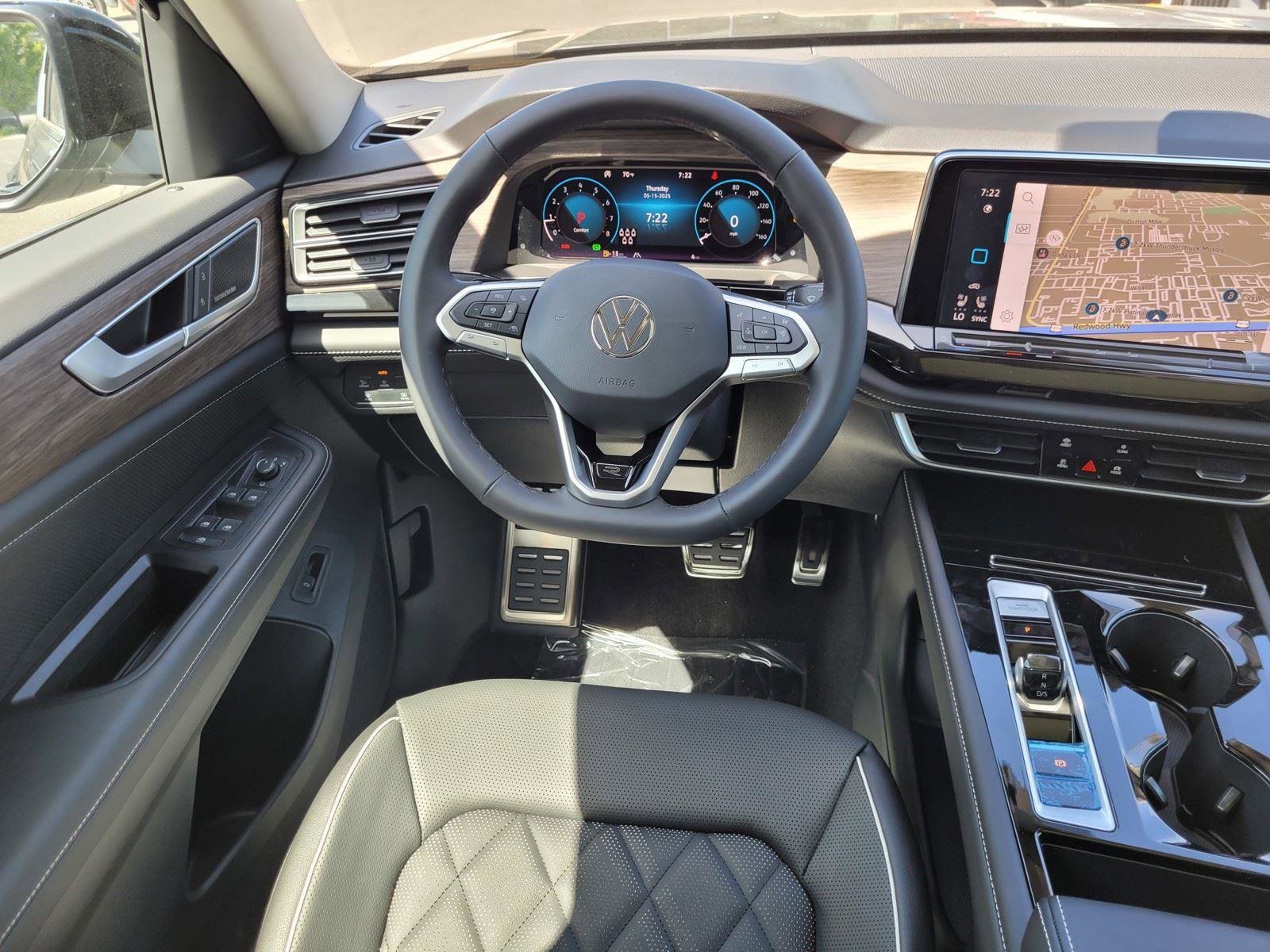 New 2025 Volkswagen Atlas SEL Premium R-Line image 15