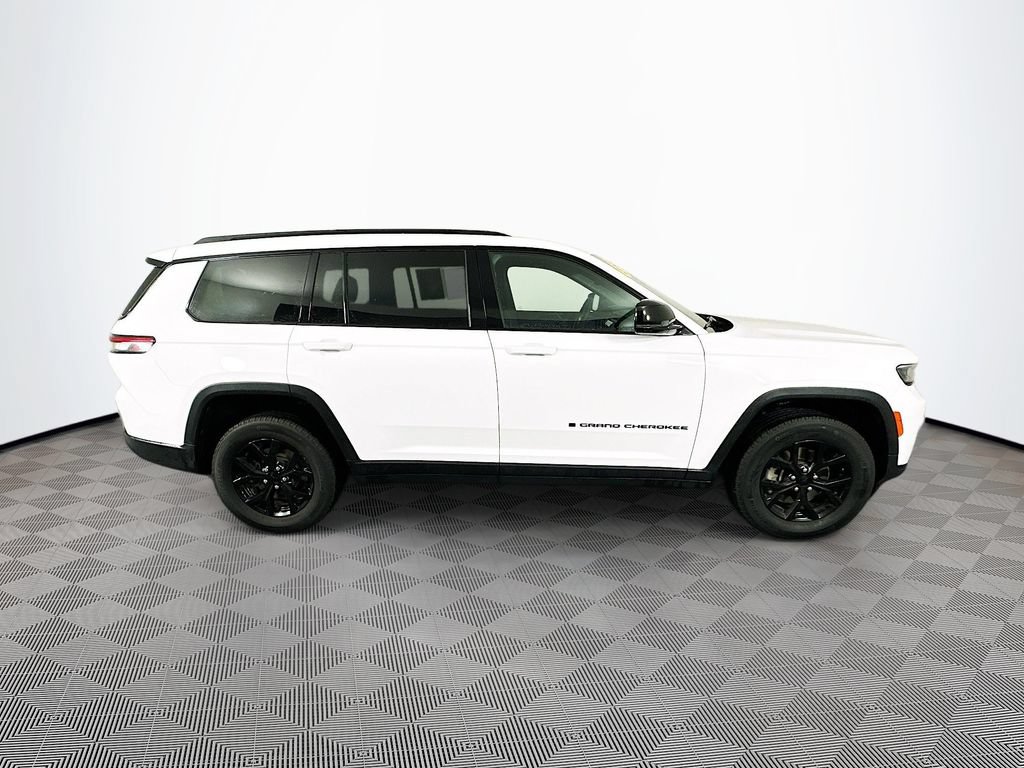 Certified 2024 Jeep Grand Cherokee L Laredo AWD/4WD image 13