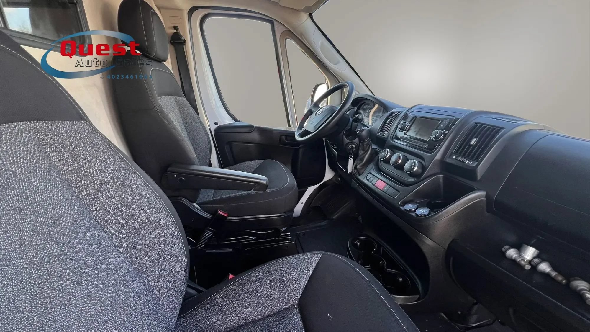 Used 2021 RAM ProMaster 2500 w/ Convenience Group FWD image 13