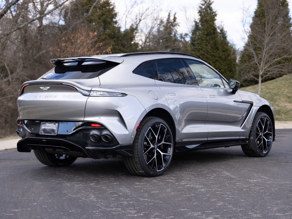 New 2025 Aston Martin DBX 707 image 9