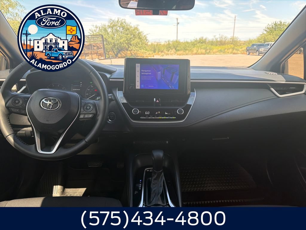 Used 2025 Toyota Corolla SE FWD image 12