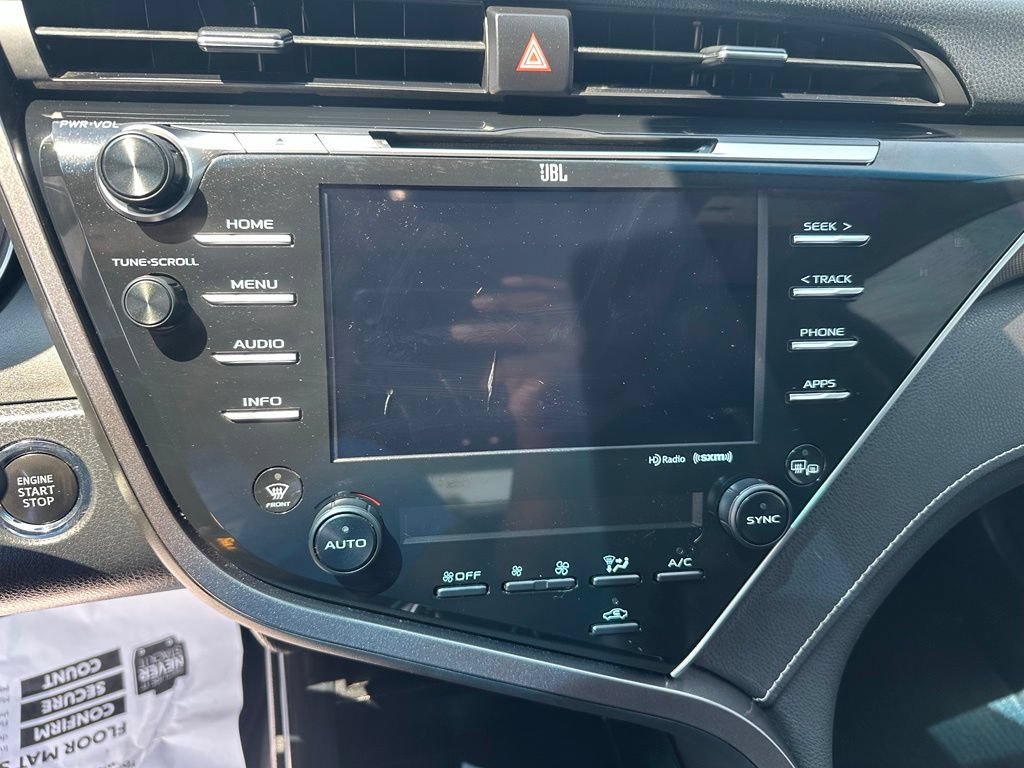 Used 2018 Toyota Camry XSE FWD image 15