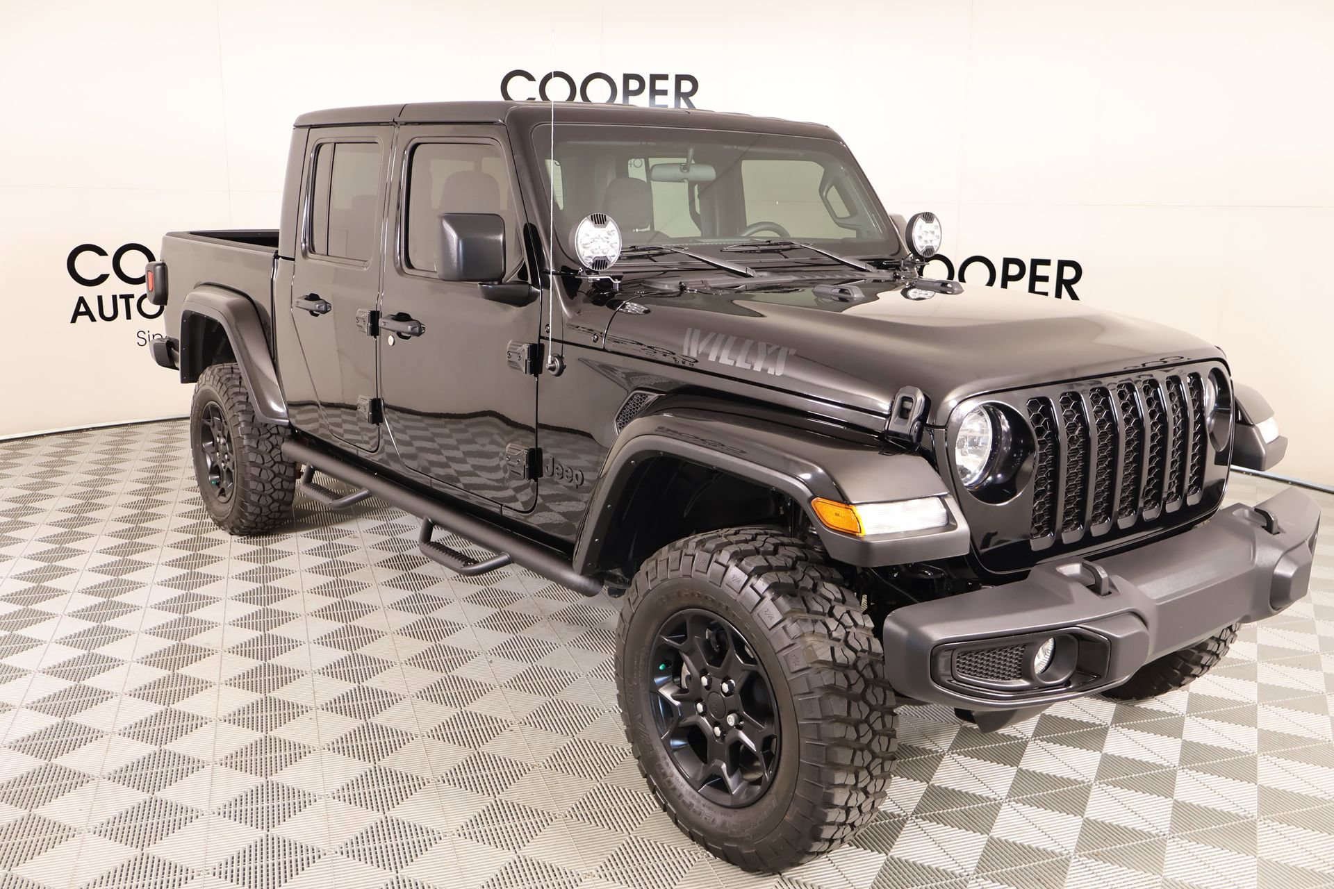 Used 2023 Jeep Gladiator Willys