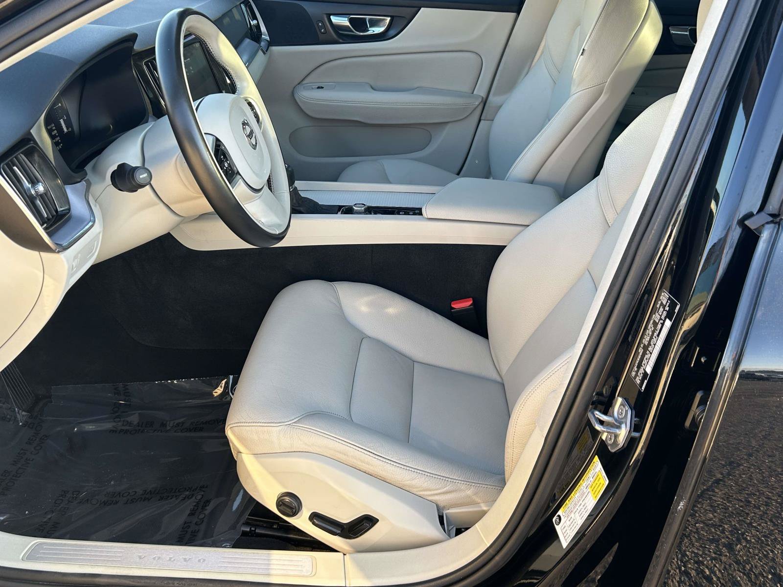 Used 2019 Volvo S60 T6 Momentum AWD/4WD image 20