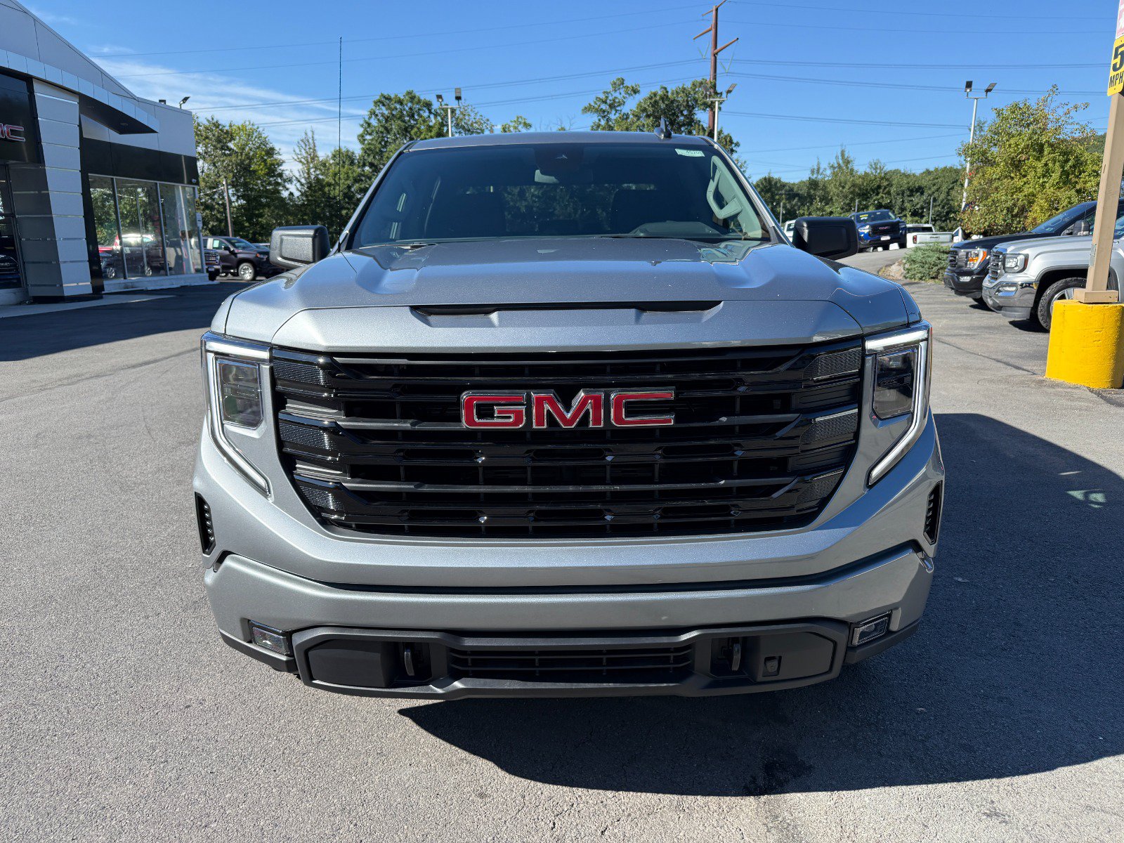 New 2026 GMC Sierra 1500 Elevation AWD/4WD image 8