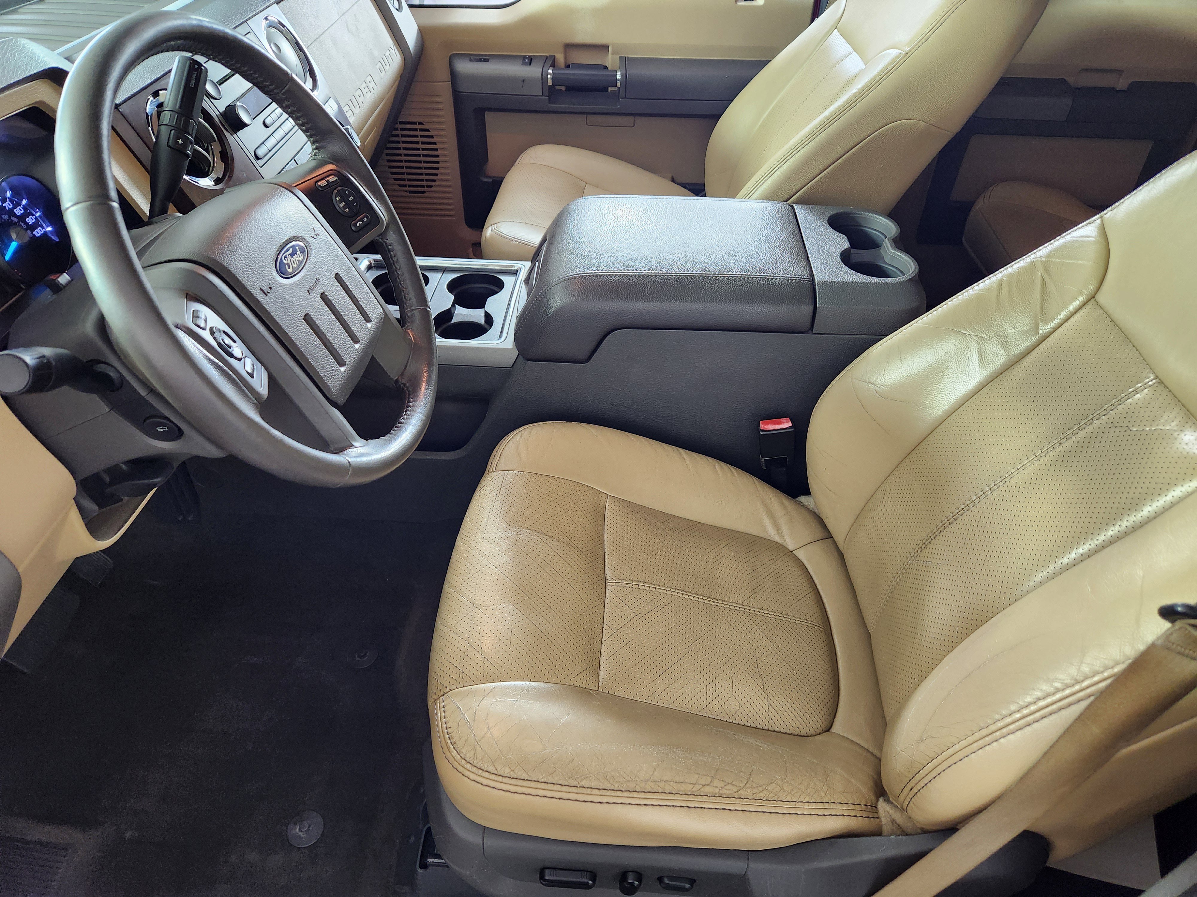 Used 2012 Ford F250 Lariat w/ Chrome Pkg image 11