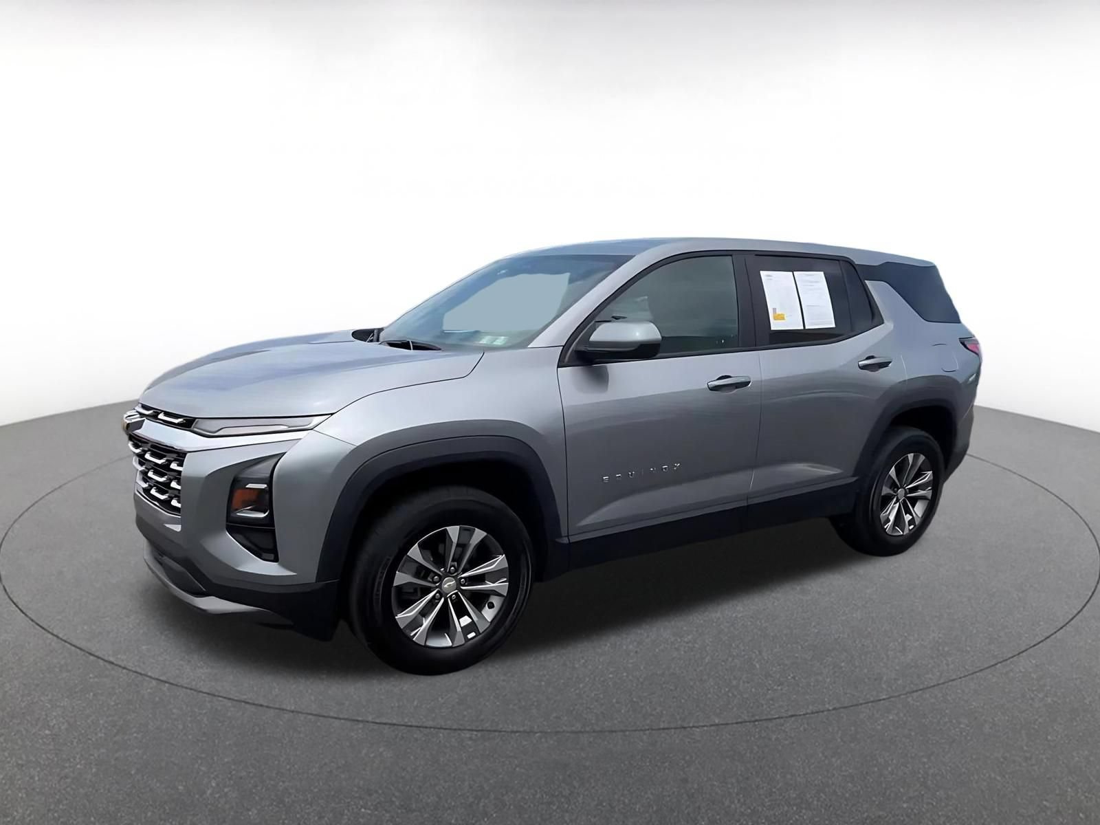Used 2025 Chevrolet Equinox LT FWD image 7