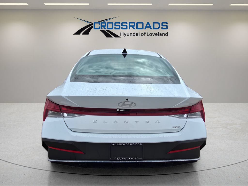 New 2026 Hyundai Elantra Hybrid FWD image 4