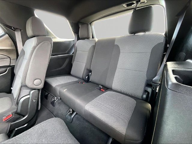 Used 2023 Chevrolet Traverse LT AWD/4WD image 17