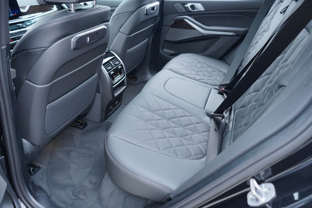 New 2026 BMW X5 sDrive40i w/ M Sport Package image 19