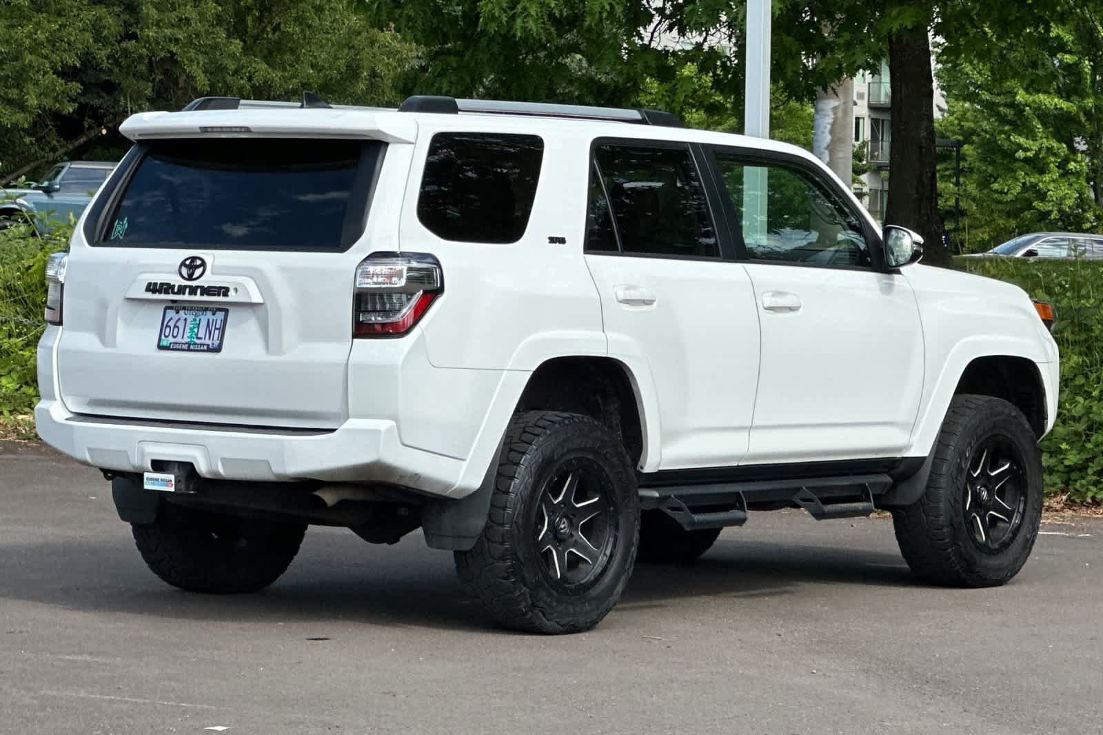 Used 2019 Toyota 4Runner SR5 Premium AWD/4WD image 2