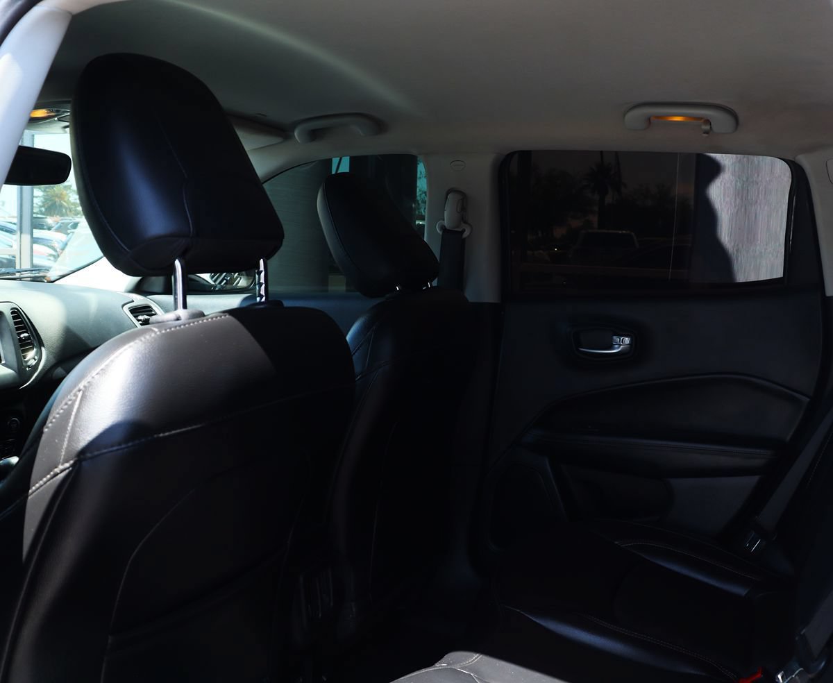 Used 2019 Jeep Compass Latitude FWD image 34