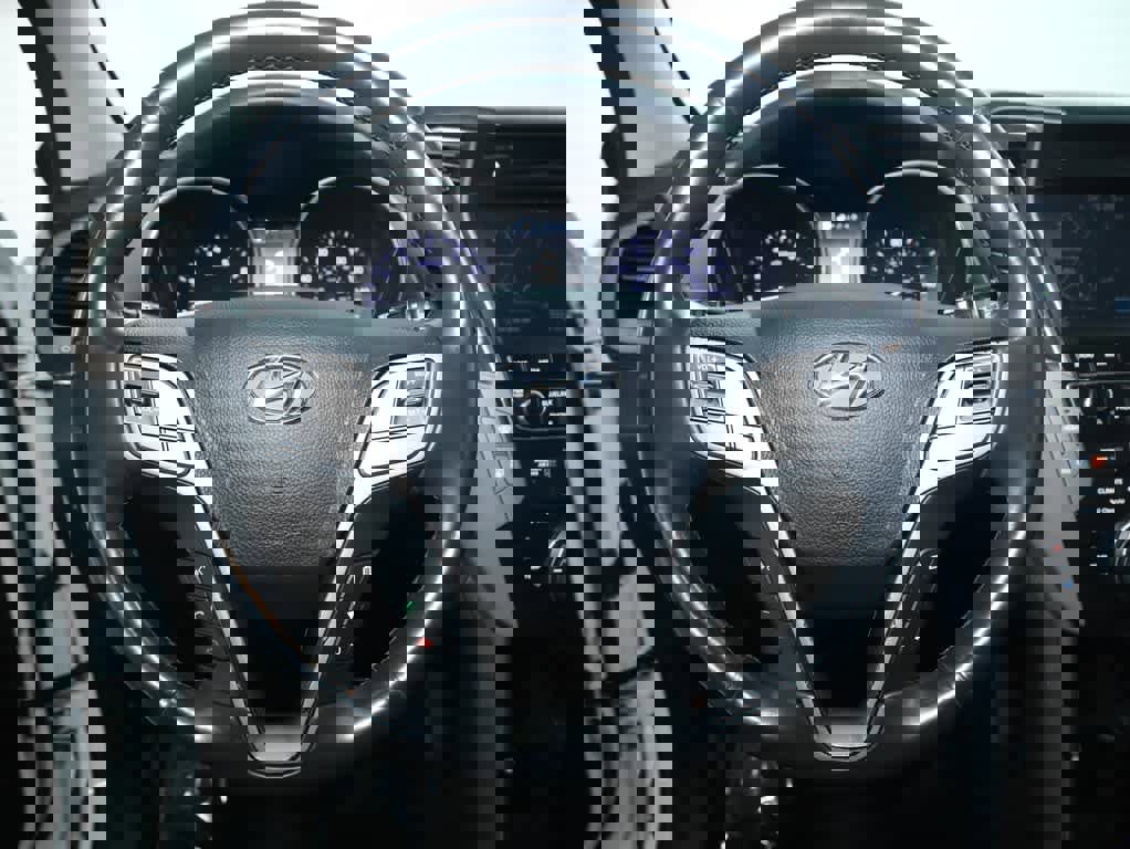 Used 2017 Hyundai Santa Fe Sport w/ Cargo Package image 23