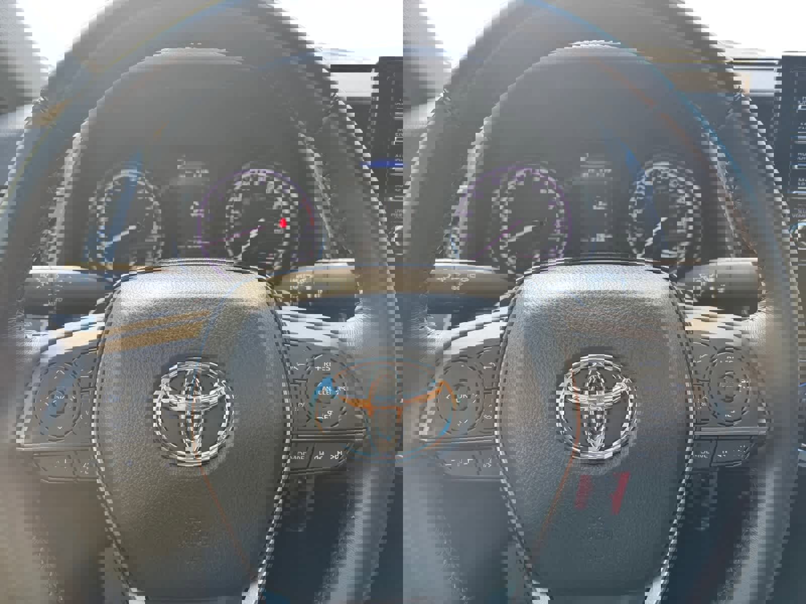 Used 2024 Toyota Camry SE image 14