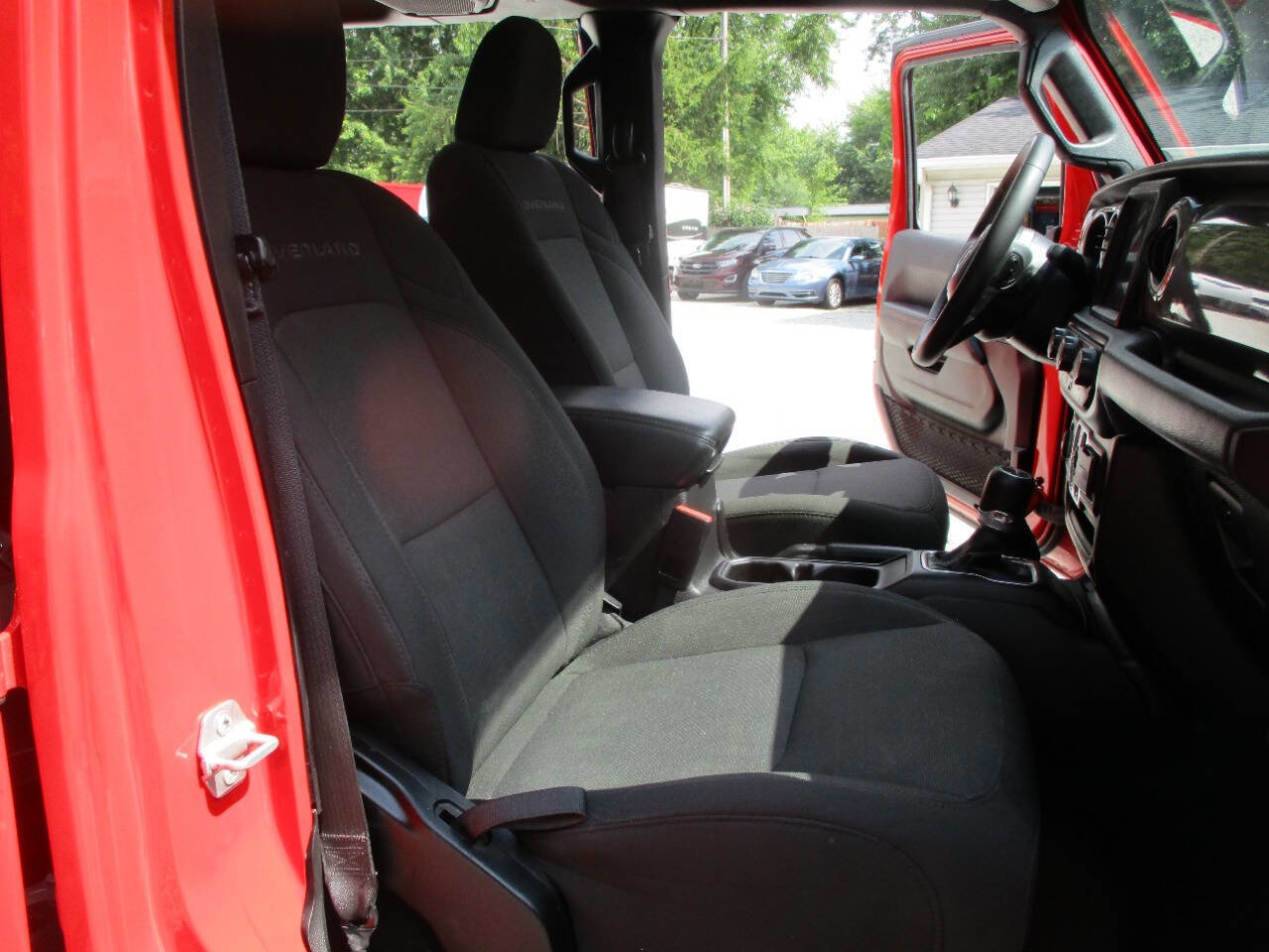 Used 2023 Jeep Gladiator Overland AWD/4WD image 26