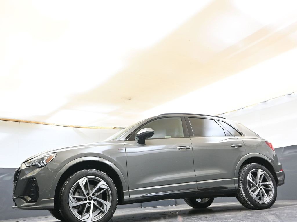 New 2025 Audi Q3 2.0T Premium image 40