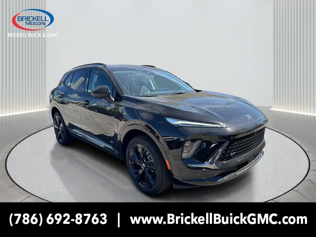 New 2025 Buick Envision Sport Touring image 3