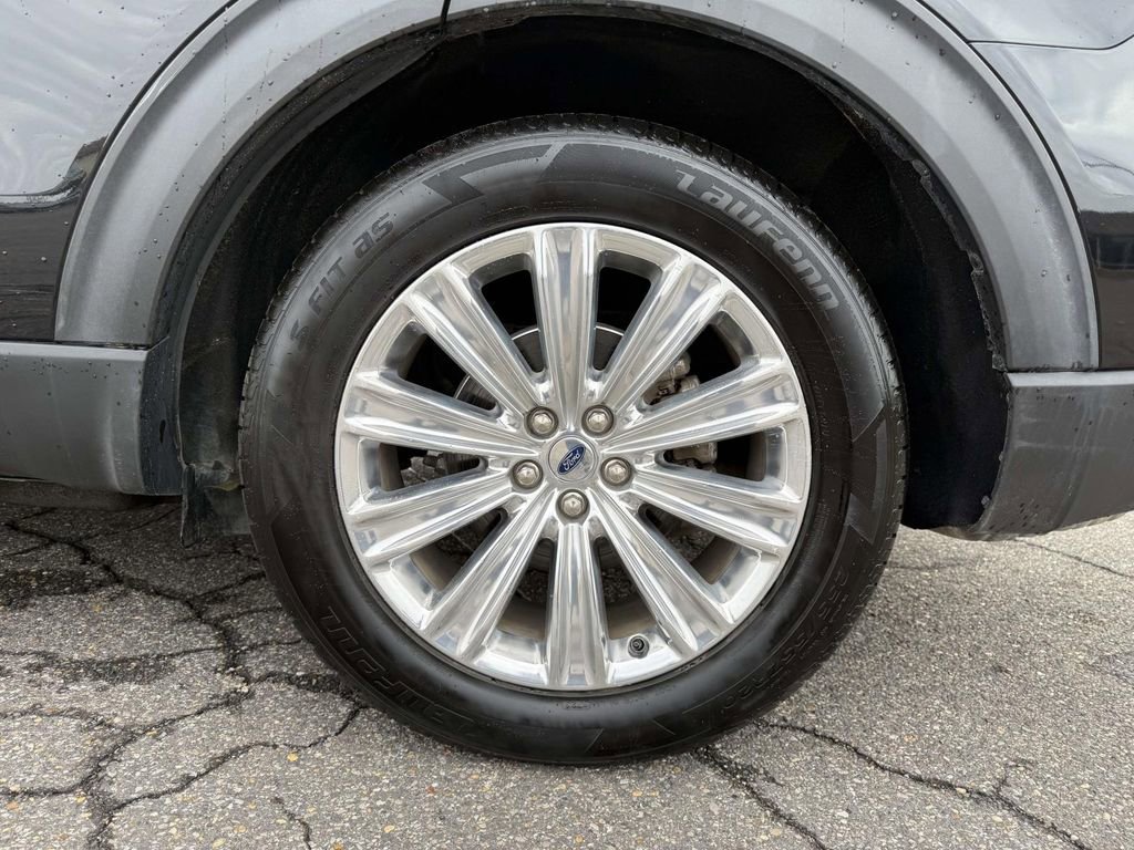Used 2020 Ford Explorer Limited image 11