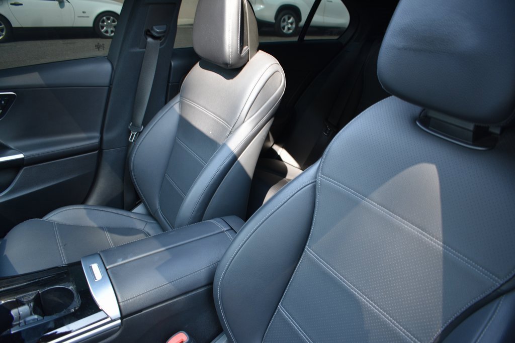 Used 2024 Mercedes-Benz C 300 4MATIC Sedan image 10