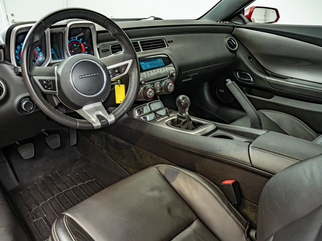 Used 2010 Chevrolet Camaro SS w/ RS Package RWD image 33