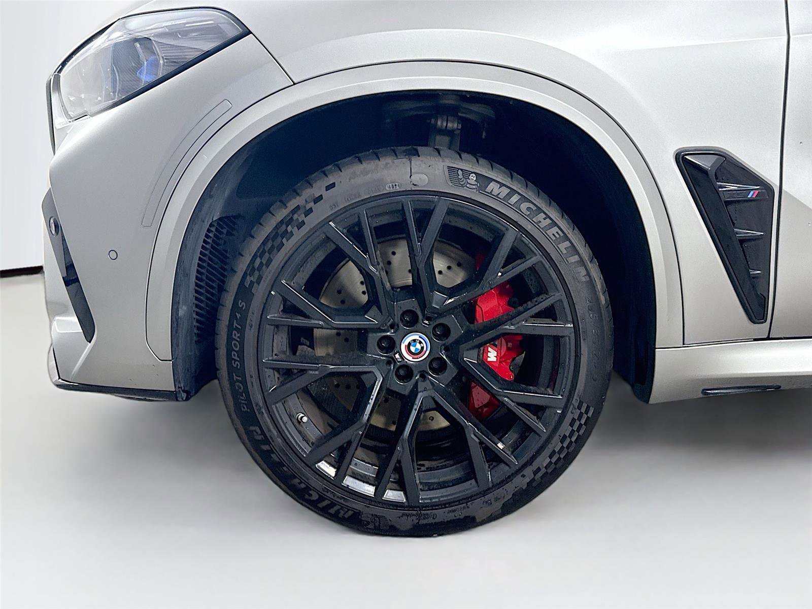 Used 2022 BMW X5 M w/ Competition Package 2 AWD/4WD image 28