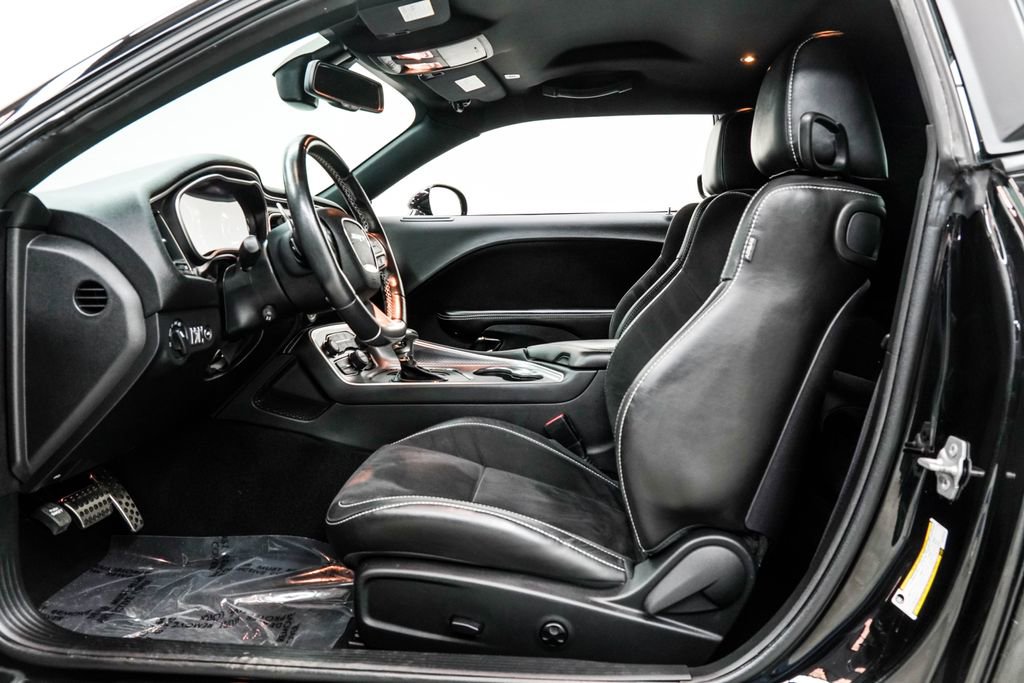 Used 2019 Dodge Challenger SRT Hellcat image 16