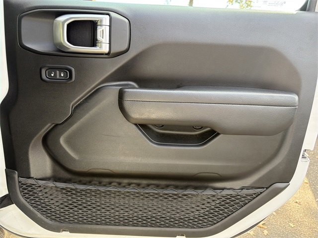 Used 2024 Jeep Gladiator Sport image 13