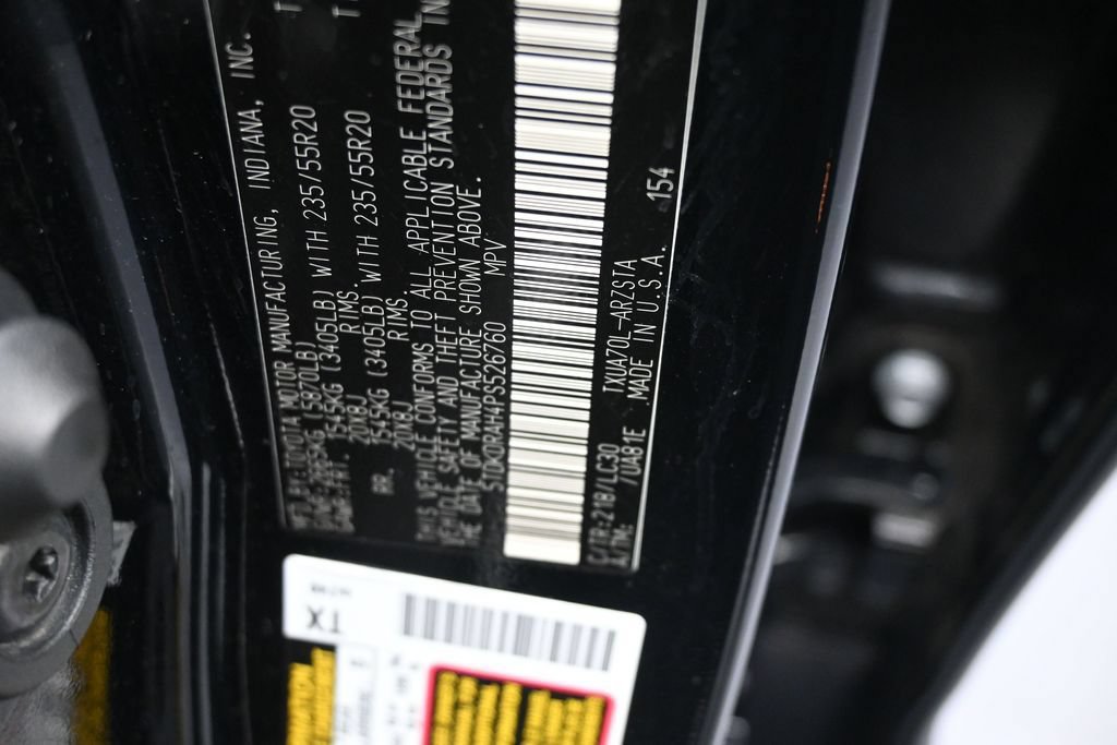 Used 2023 Toyota Highlander XSE FWD image 9