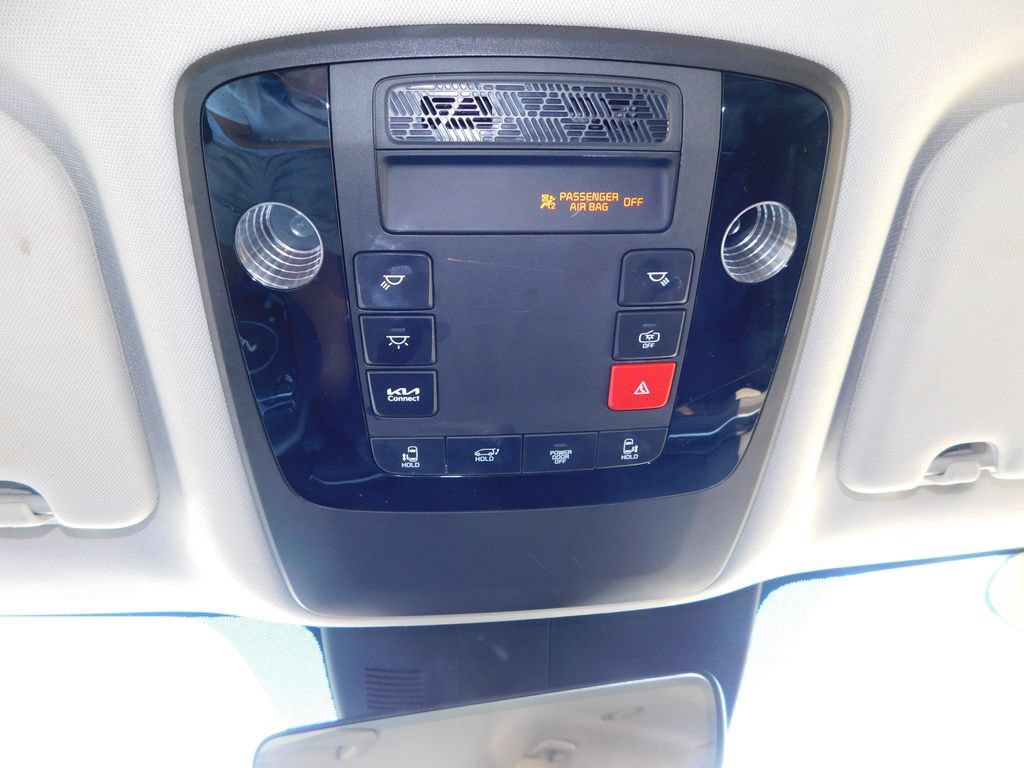 Used 2025 Kia Carnival EX FWD image 47