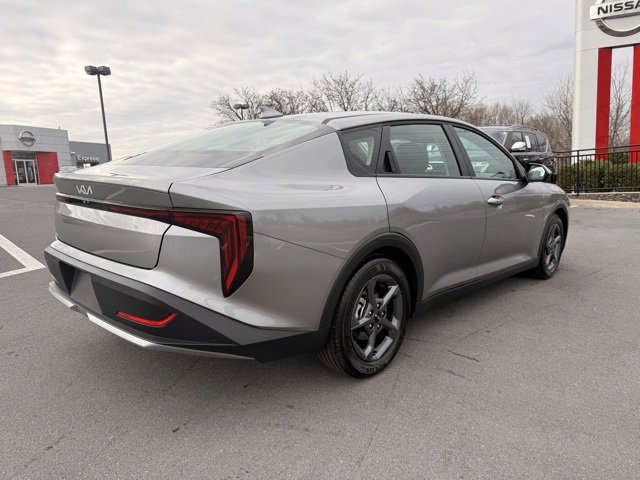 Used 2025 Kia K4 LXS image 5