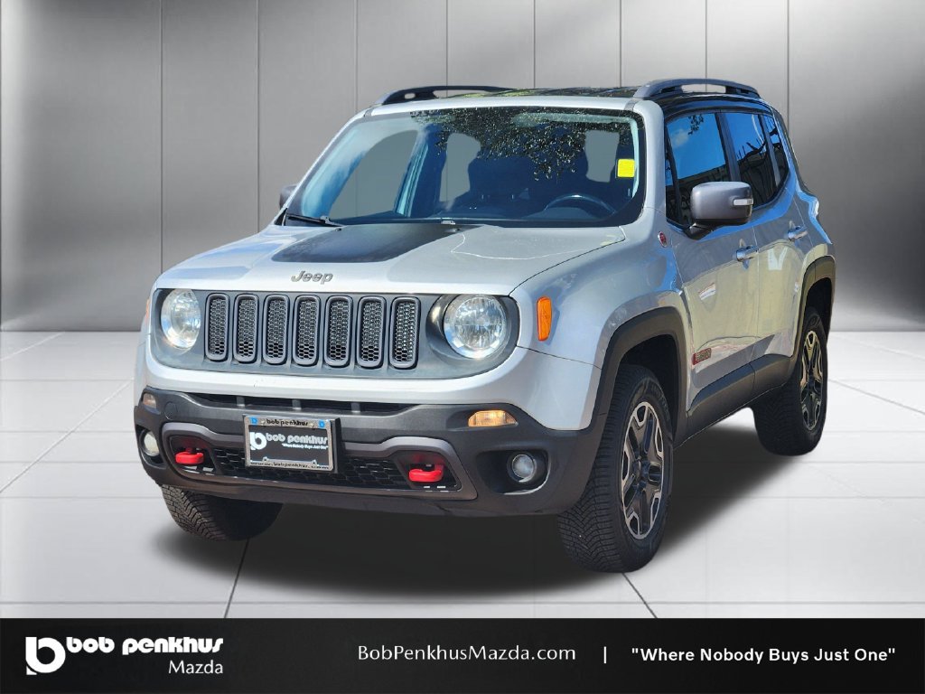 Used 2015 Jeep Renegade Trailhawk w/ Popular Equipment Group AWD/4WD image 23