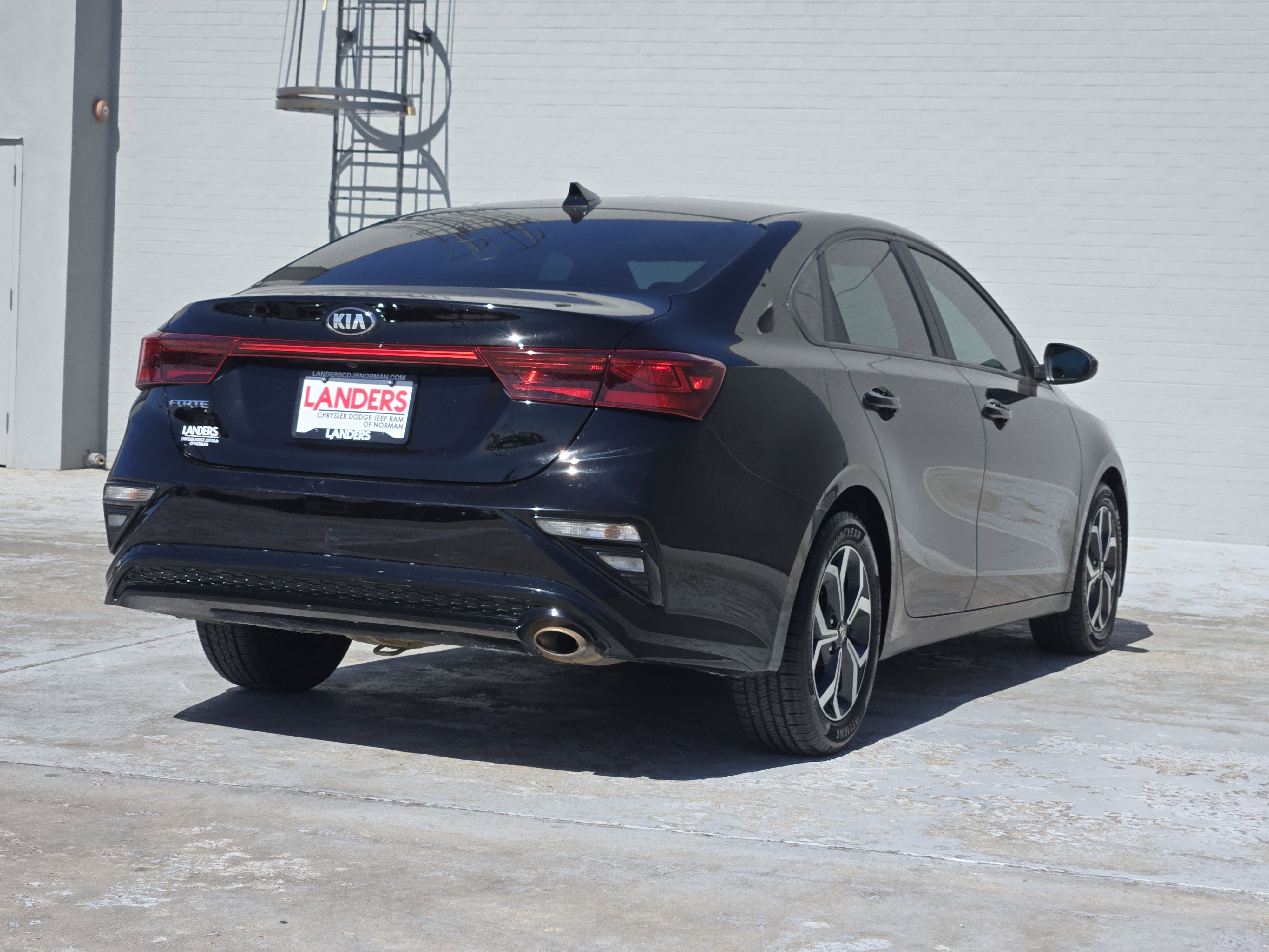 Used 2021 Kia Forte LXS image 8