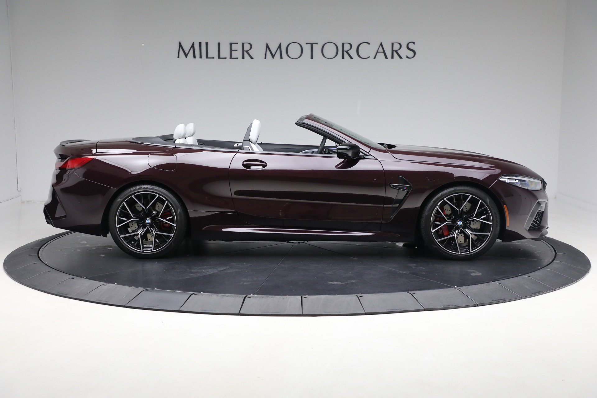 Used 2022 BMW M8 Competition AWD/4WD image 9