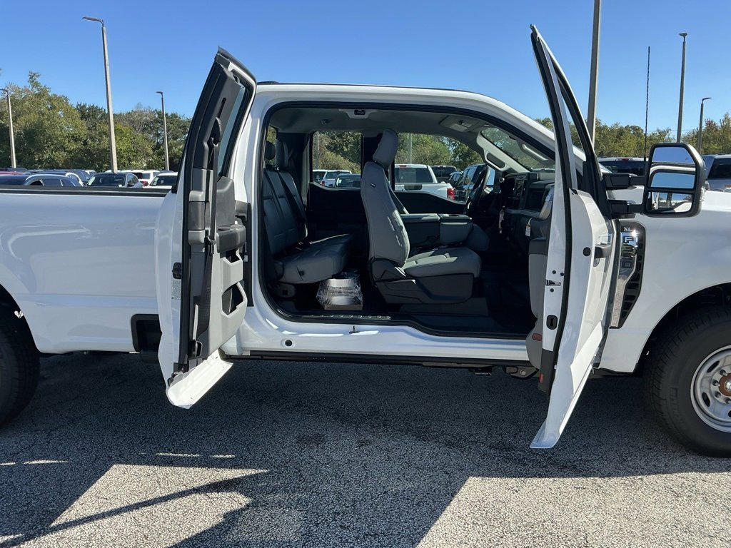 New 2026 Ford F350 XL image 22