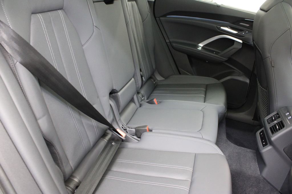 New 2025 Audi Q5 Prestige image 20