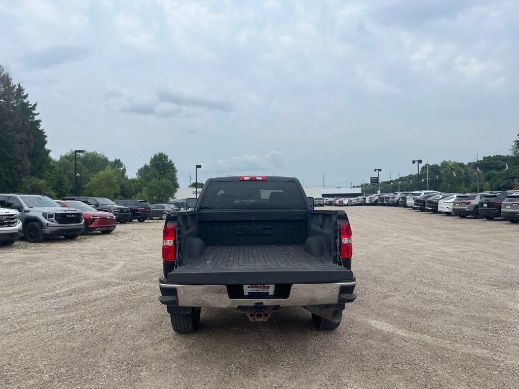 Used 2018 GMC Sierra 2500 SLT w/ Duramax Plus Package AWD/4WD image 10
