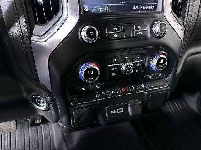 Used 2020 GMC Sierra 1500 Elevation w/ Elevation Value Package AWD/4WD image 17