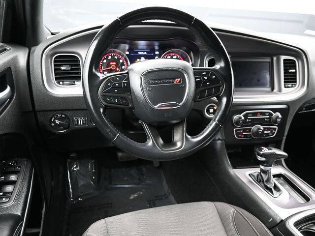 Used 2022 Dodge Charger SXT image 19