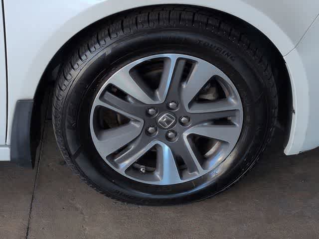 Used 2016 Honda Odyssey Touring Elite image 14